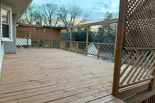 905 W Poplar Rd, Sterling, VA 20164 - Photo 24