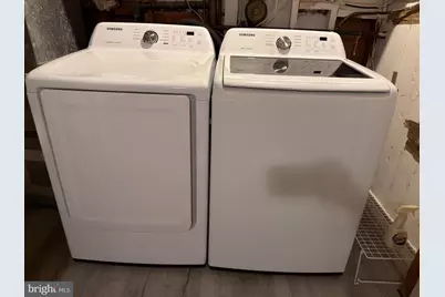 905 W Poplar Road, Sterling, VA 20164 - Photo 50