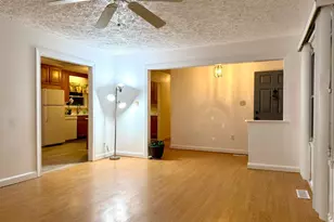 905 W Poplar Rd, Sterling, VA 20164 - Photo 6