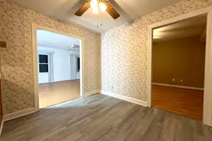 905 W Poplar Rd, Sterling, VA 20164 - Photo 20