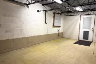 905 W Poplar Rd, Sterling, VA 20164 - Photo 38