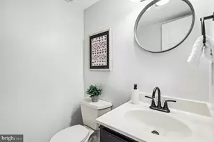 44102 Gala Cir, Ashburn, VA 20147 - Photo 20