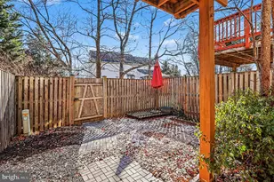 44102 Gala Cir, Ashburn, VA 20147 - Photo 36