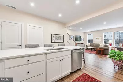 20276 Newfoundland Square, Ashburn, VA 20147 - Photo 10