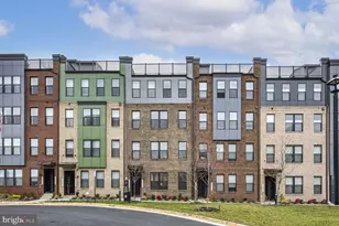 20276 Newfoundland Sq, Ashburn, VA 20147 - Photo 2