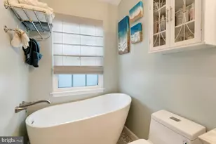 20908 Butterwood Falls Terrace, Sterling, VA 20165 - Photo 18