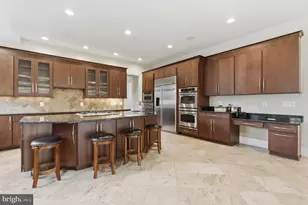43589 Edison Club Ct, Ashburn, VA 20147 - Photo 10