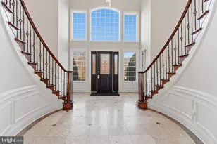 43589 Edison Club Ct, Ashburn, VA 20147 - Photo 4