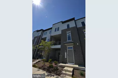 21027 Ashburn Heights Drive, Ashburn, VA 20148 - Photo 2