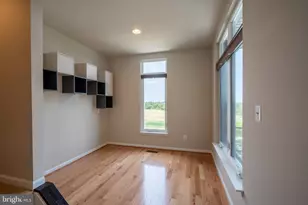 21027 Ashburn Heights Dr, Ashburn, VA 20148 - Photo 12