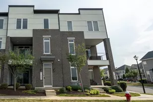 21027 Ashburn Heights Dr, Ashburn, VA 20148 - Photo 1