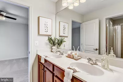 42506 Oxford Forest Circle, Chantilly, VA 20152 - Photo 38