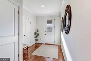 42506 Oxford Forest Cir, Chantilly, VA 20152 - Photo 10