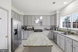 18525 Sierra Springs Square, Leesburg, VA 20176 - Photo 12