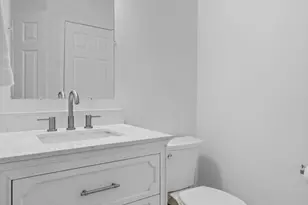 20913 Solomons Ct, Sterling, VA 20165 - Photo 16