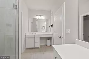 44483 Wolfhound Sq, Ashburn, VA 20147 - Photo 16