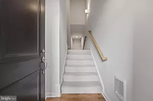 44483 Wolfhound Sq, Ashburn, VA 20147 - Photo 2