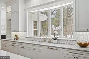 22597 Redhill Manor Ct, Leesburg, VA 20175 - Photo 32