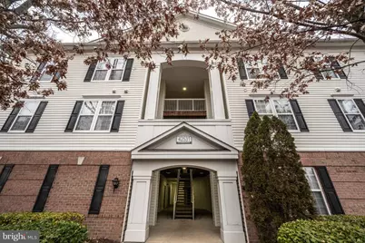 42531 Rockrose Square #302, Brambleton, VA 20148 - Photo 8