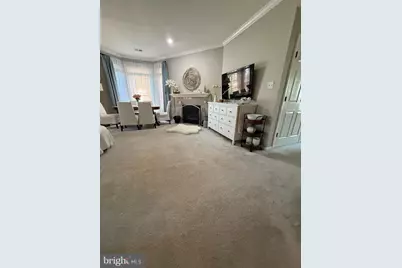 660 Gateway Drive SE #111, Leesburg, VA 20175 - Photo 8