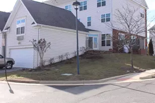 13570 Village Green Dr, Leesburg, VA 20176 - Photo 18