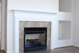 13570 Village Green Dr, Leesburg, VA 20176 - Photo 8