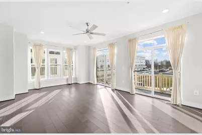 23158 Horseshoe Trail Square, Ashburn, VA 20148 - Photo 10