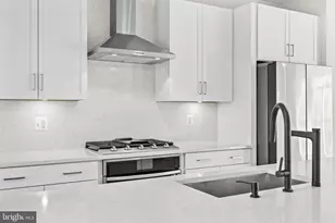 23158 Horseshoe Trl Sq, Ashburn, VA 20148 - Photo 16