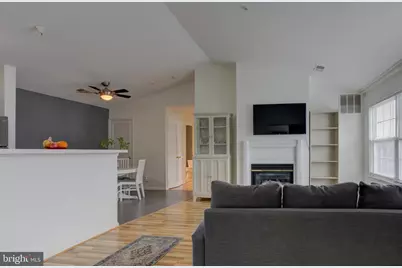 645 Constellation Square SE #J, Leesburg, VA 20175 - Photo 4