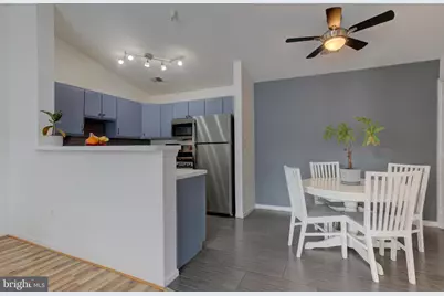 645 Constellation Square SE #J, Leesburg, VA 20175 - Photo 12