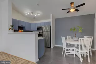 645 Constellation Square SE, Leesburg, VA 20175 - Photo 12