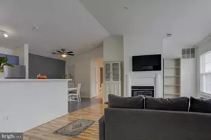 645 Constellation Square SE, Leesburg, VA 20175 - Photo 2