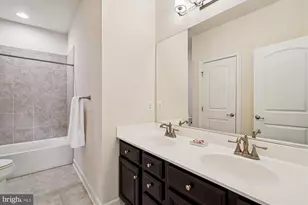 42159 Tecumseh Hills Dr, Chantilly, VA 20152 - Photo 14