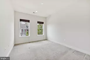 42938 Courtland Chase Square, Ashburn, VA 20148 - Photo 12