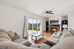 9 Conoy Ct, Sterling, VA 20165 - Photo 8