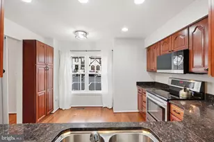 9 Conoy Ct, Sterling, VA 20165 - Photo 6