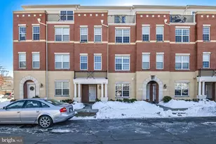 42575 Highgate Terrace, Brambleton, VA 20148 - Photo 2