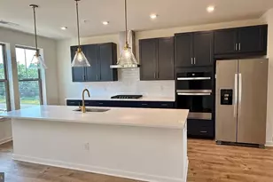 20977 Bluebird Sq, Sterling, VA 20165 - Photo 2