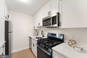 125 Clubhouse Dr SW, Leesburg, VA 20175 - Photo 4