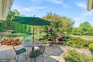 16309 Hamilton Station Rd, Waterford, VA 20197 - Photo 14