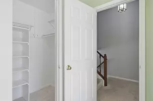 46919 Trumpet Cir, Sterling, VA 20164 - Photo 16