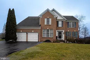 43553 Dempsey Ln, Chantilly, VA 20152 - Photo 1