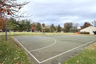 203 Greenfield Ct, Sterling, VA 20164 - Photo 38