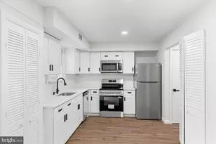 920 Windsor Ct, Sterling, VA 20164 - Photo 6