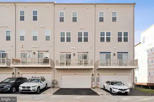 22798 Tawny Pine, Brambleton, VA 20148 - Photo 4