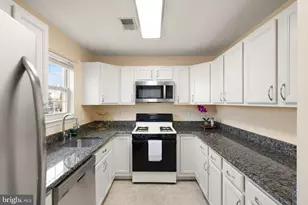 521 Constellation Square SE, Leesburg, VA 20175 - Photo 10