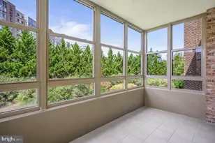 19350 Magnolia Grove Square, Leesburg, VA 20176 - Photo 12