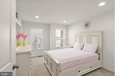 23491 Epperson Square, Brambleton, VA 20148 - Photo 32