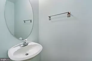 546 Kalmia Square NE, Leesburg, VA 20176 - Photo 10