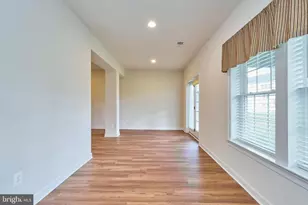 21276 Hyrst Grove Terrace, Ashburn, VA 20147 - Photo 34